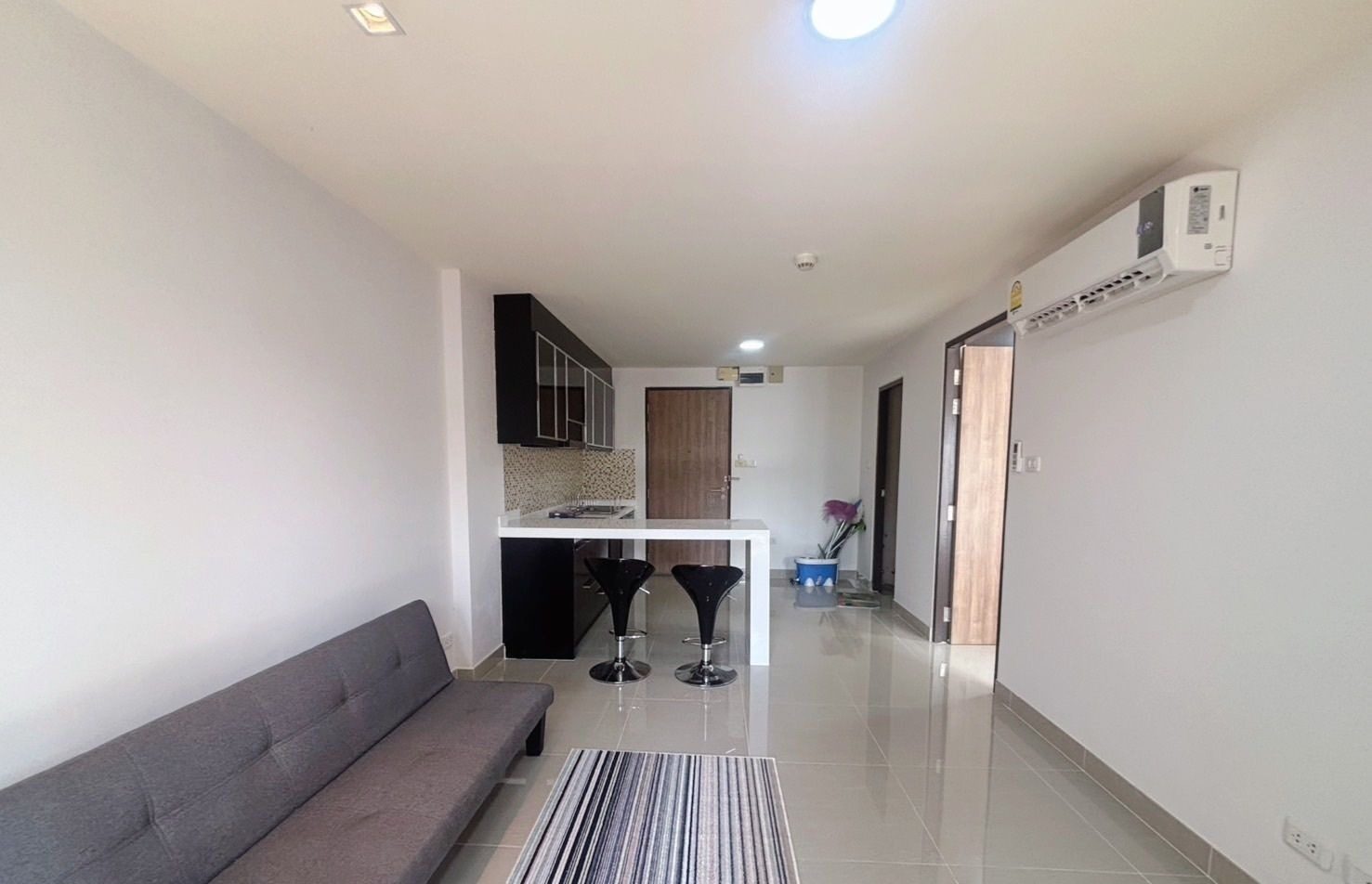 1 Bedroom Condo for rent at Bluroc Hua Hin — photo 2