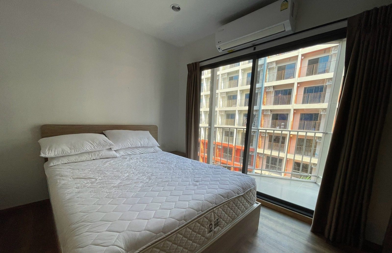 Studio Condo for rent at La Habana — photo 2