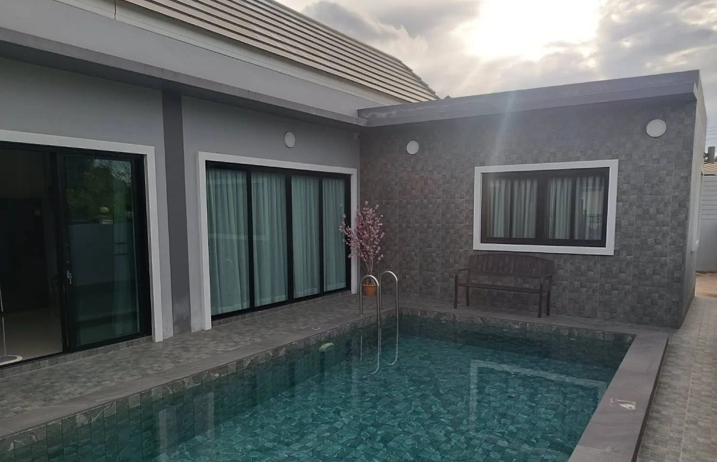 Spacious and Comfortable Villa for Rent in Hua Hin — photo 1