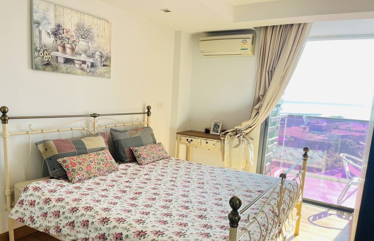 1 Bedroom Condo for rent at The Rocco — photo 2