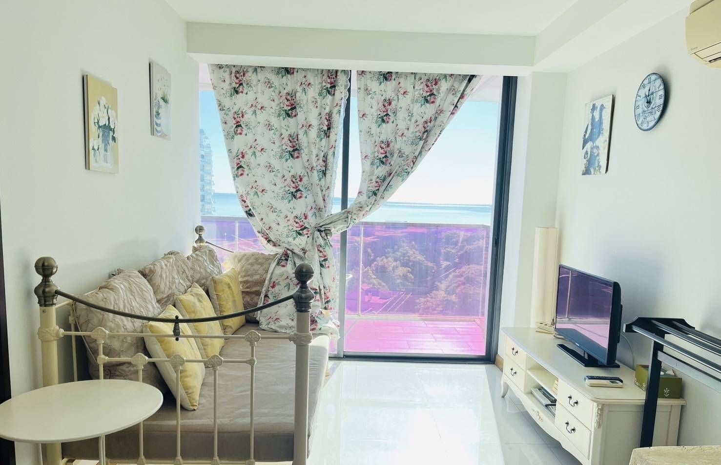 1 Bedroom Condo for rent at The Rocco — photo 3