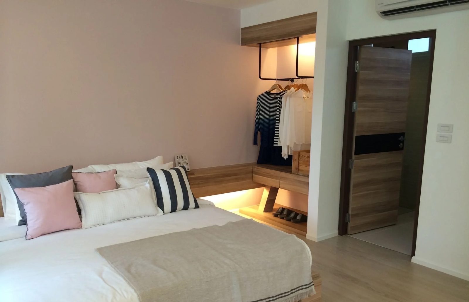 1 Bedroom Condo for rent at Wan Vayla — photo 5
