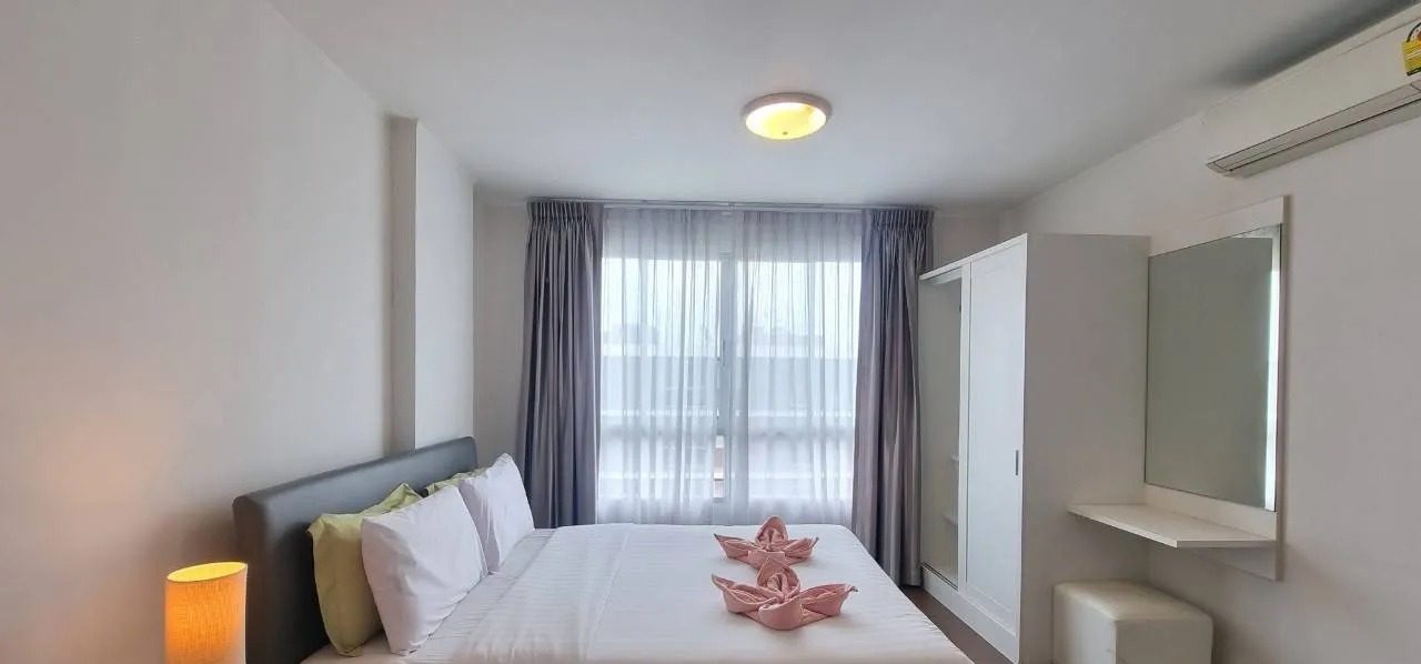 1 Bedroom Condo for rent at Baan Koo Kiang — photo 1