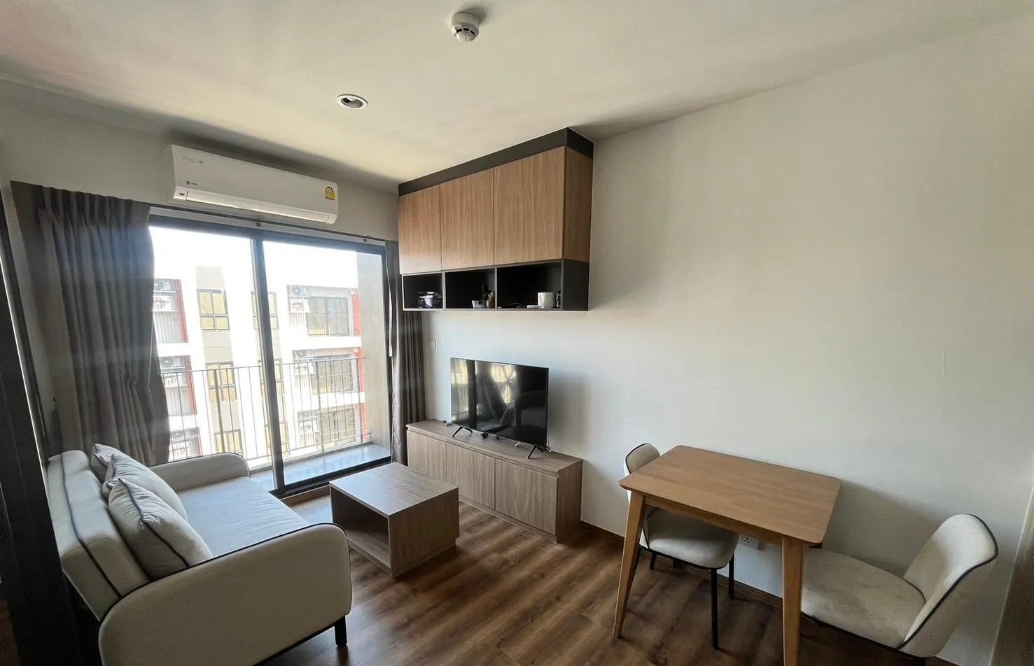 1 Bedroom Condo for rent at La Habana — photo 3