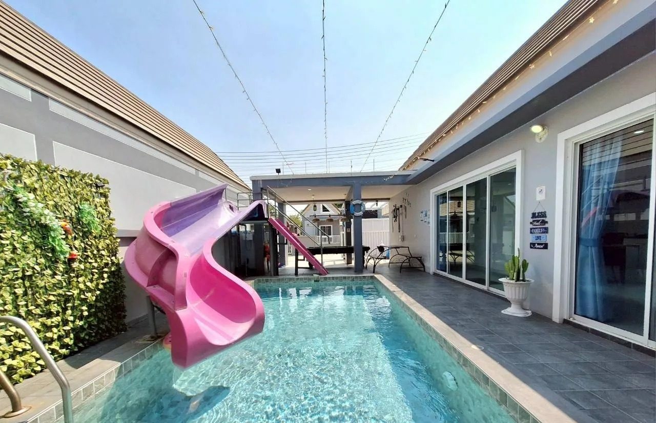 3 Bedroom Villa for rent at Naree Pool 2