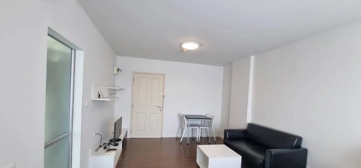 1 Bedroom Condo for rent at Baan Koo Kiang — photo 3