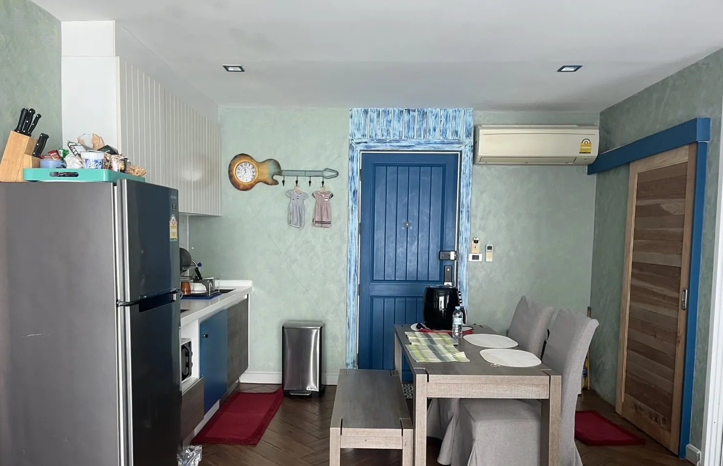 1 Bedroom Condo for rent at The Crest Santora — photo 3