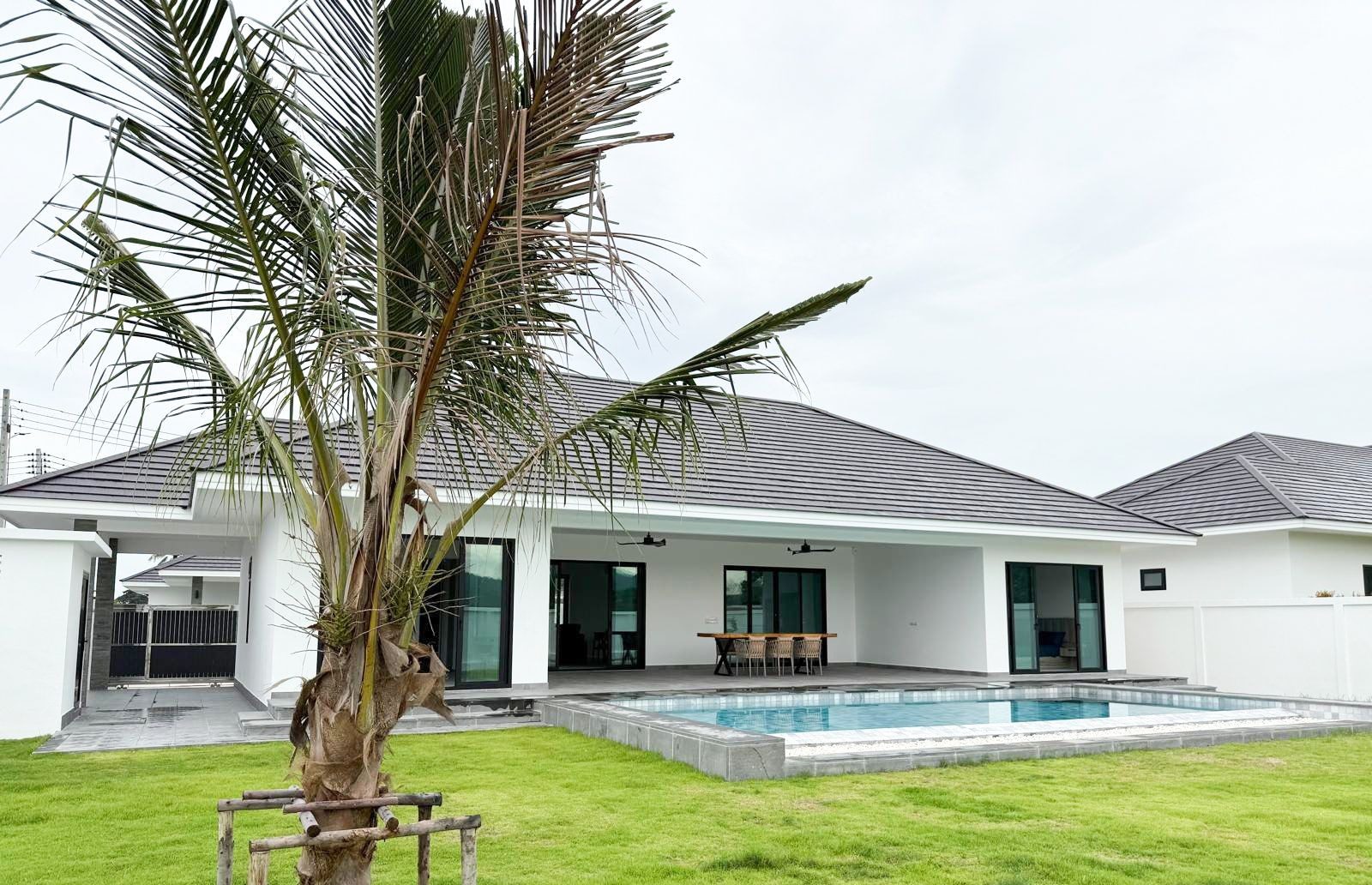 4 Bedroom Villa for rent at Highland Villas 2