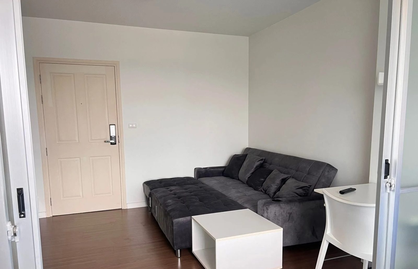 Studio Condo for rent at Baan Kiang Fah — photo 1