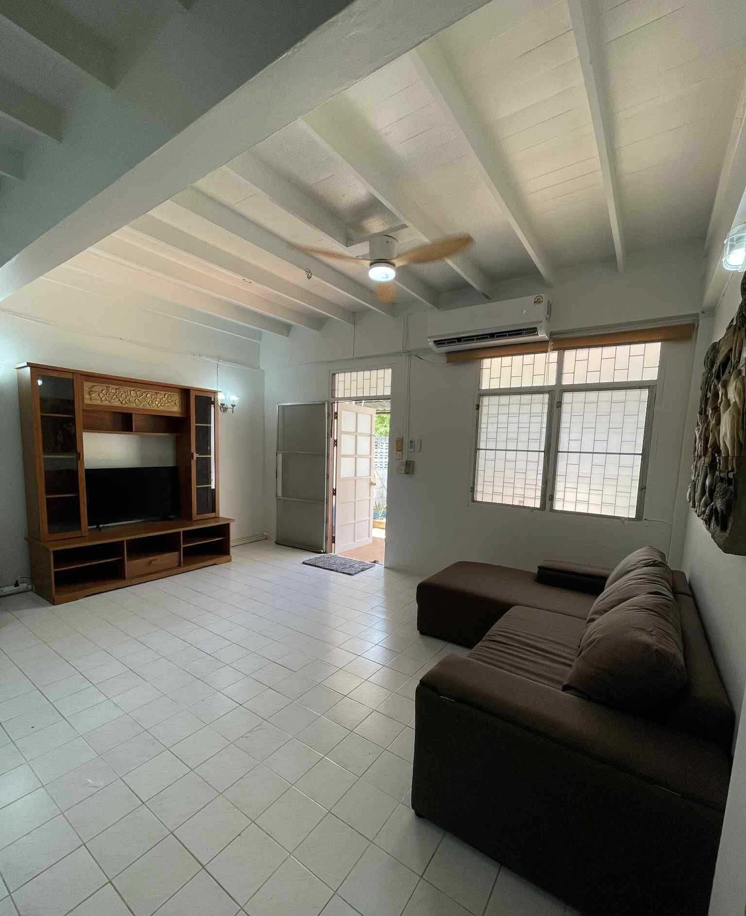 2 Bedrooms Townhouse for Rent at Takiab — photo 3