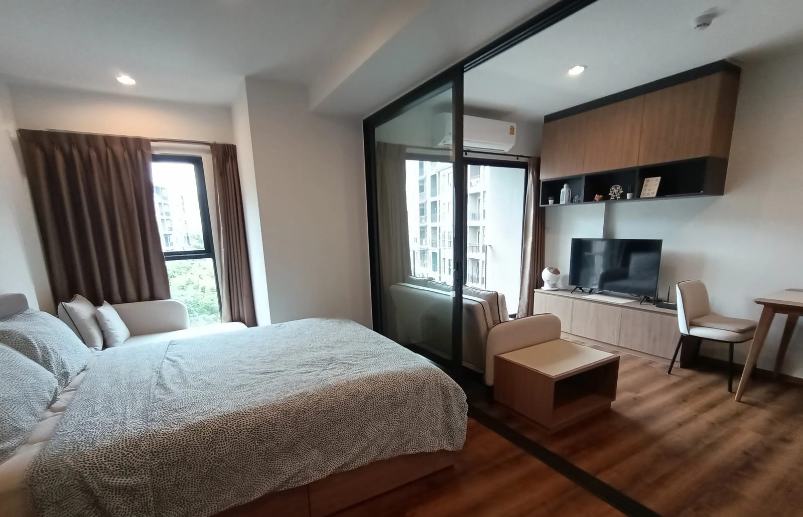 1 Bedroom Condo for rent at La Habana — photo 5