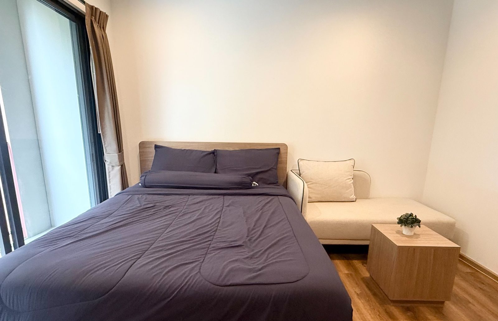 Studio Condo for rent at La Habana — photo 4