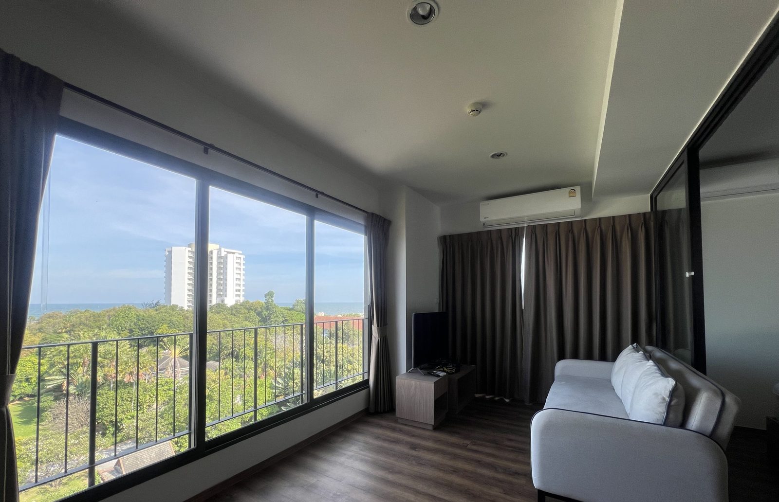 2 Bedroom Condo for rent at La Habana — photo 4