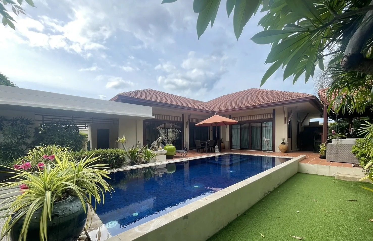 3 Bedroom Villa for rent at Busaba Pool Villa