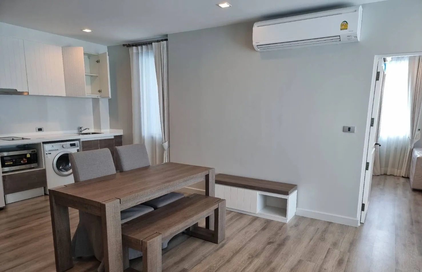 2 Bedroom Condo for rent at The Crest Santora — photo 5