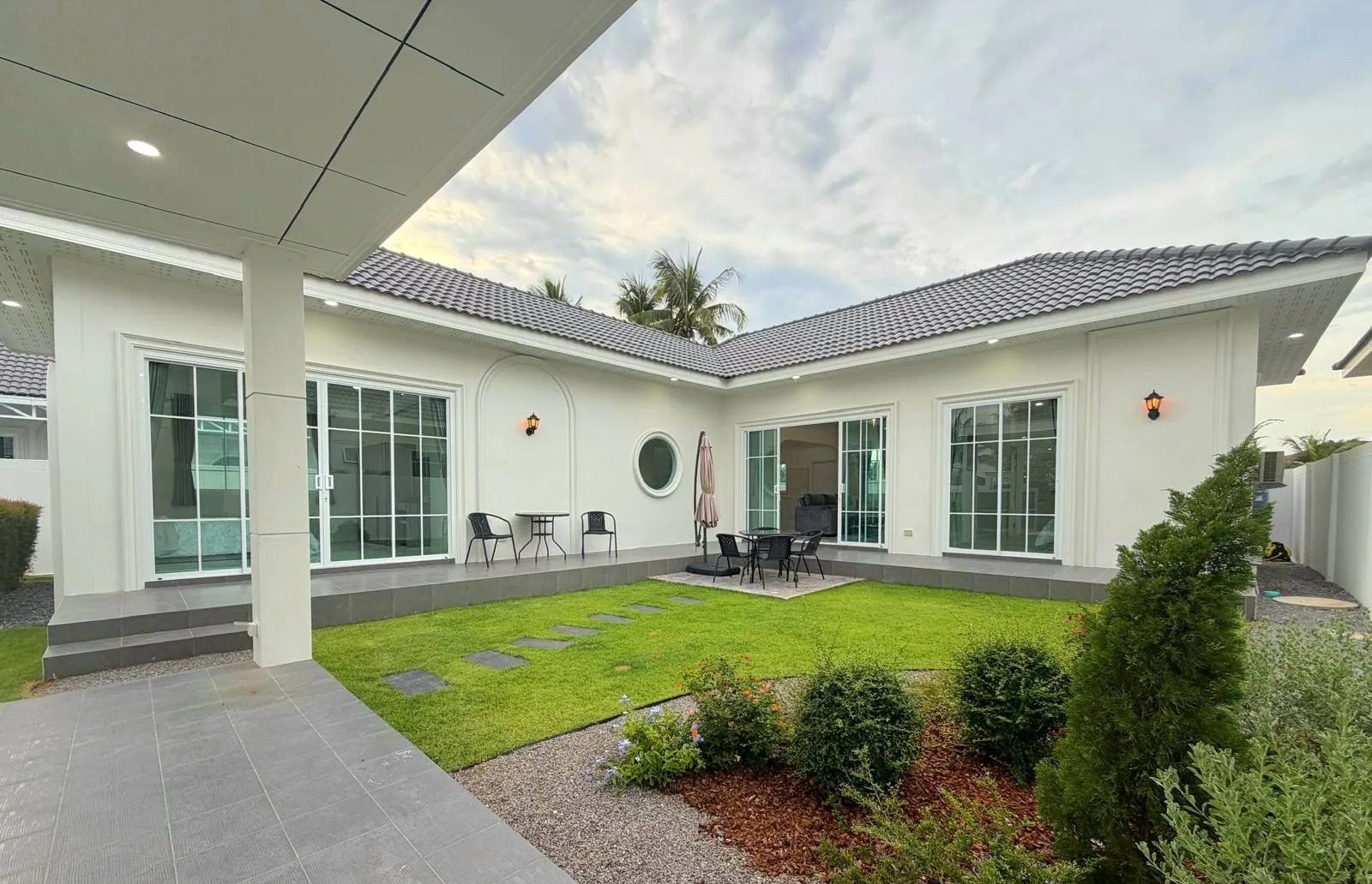 Brand New 3 Bedrooms House for Rent — photo 1