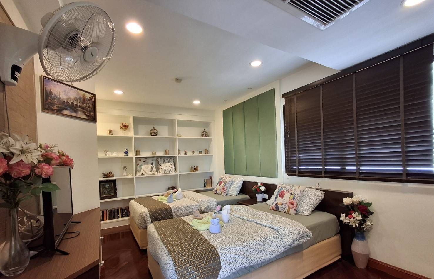 2 Bedroom Condo for rent at Palm Pavilion — photo 2