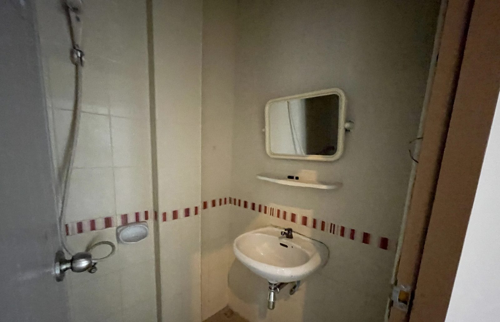 3 Storey Shophouse for Rent in Nong Kae — photo 3
