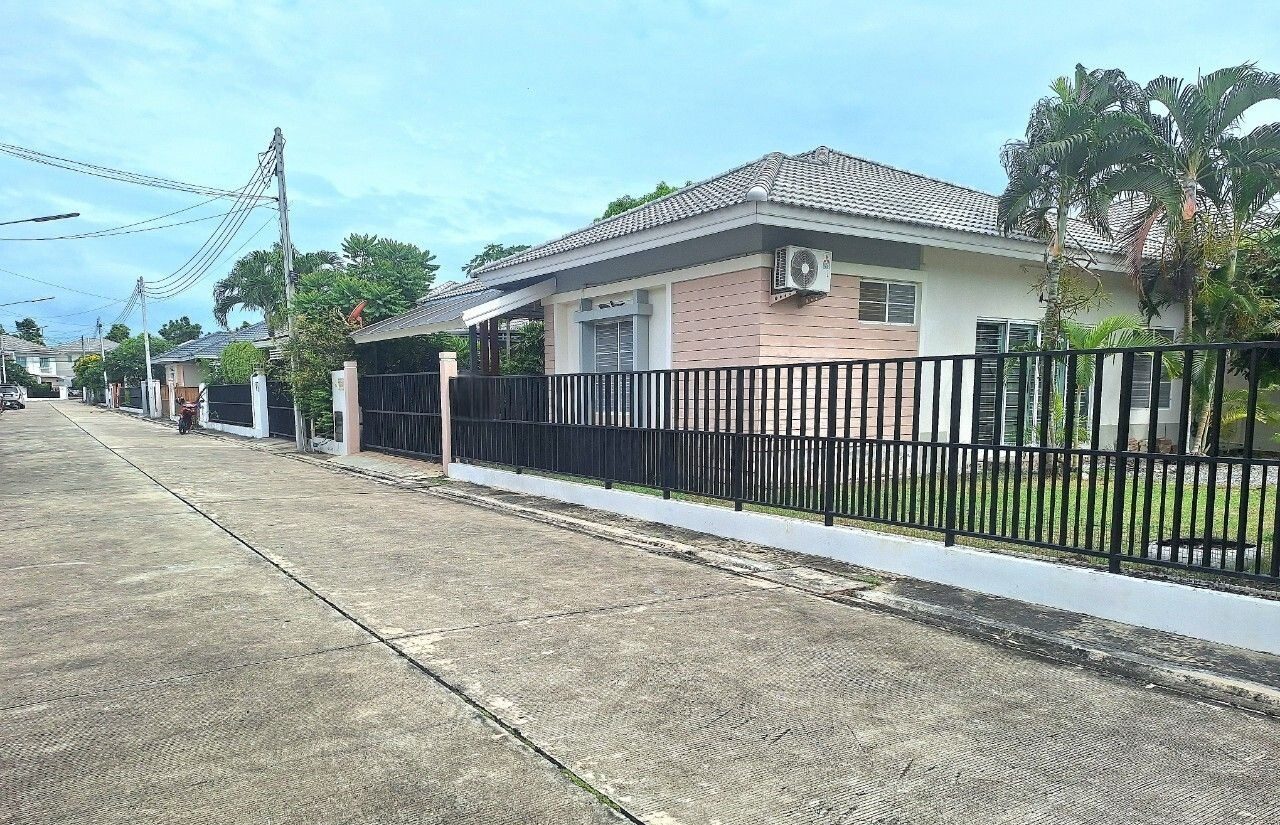 3 Bedroom House for rent at La Vallee Light — photo 2