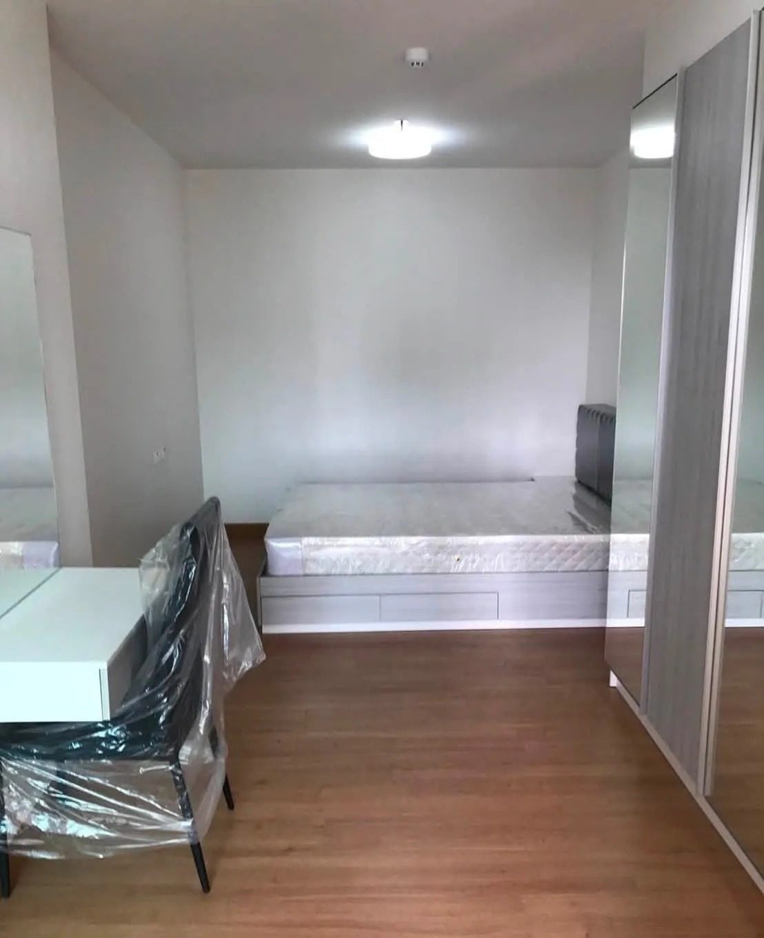 1 Bedroom Condo for rent at Supalai Loft Chaeng Wattana — photo 5