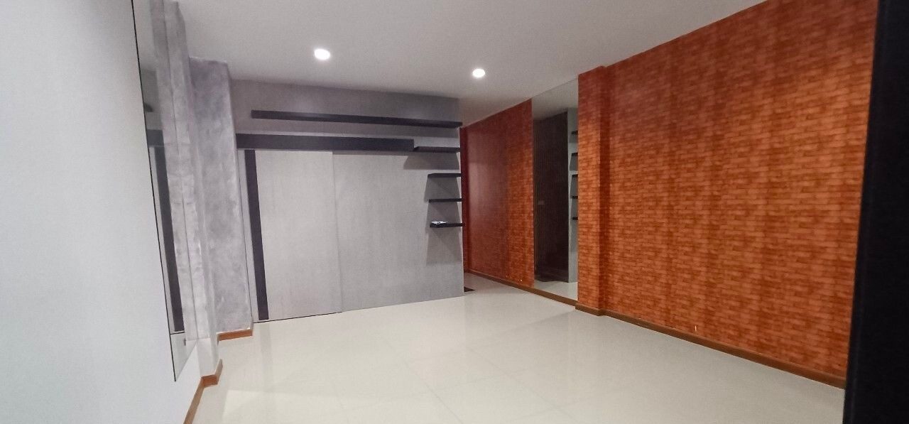 3 Bedroom Townhouse for rent at Haus 35 Chaengwattana - Pak Kret — photo 3