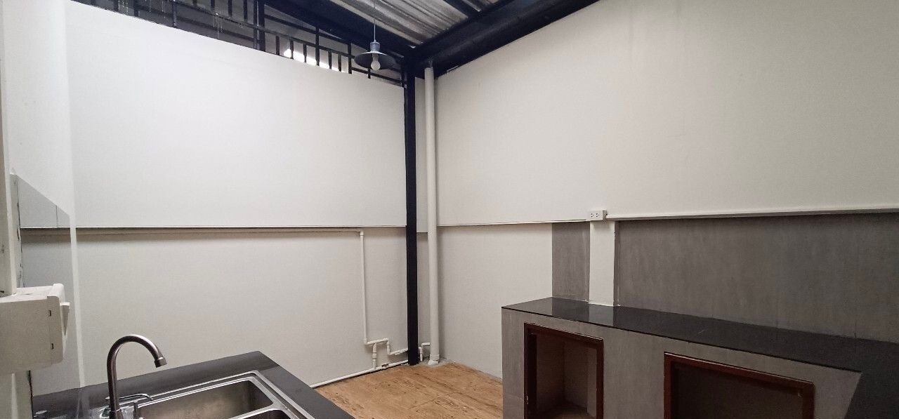 3 Bedroom Townhouse for rent at Haus 35 Chaengwattana - Pak Kret — photo 4