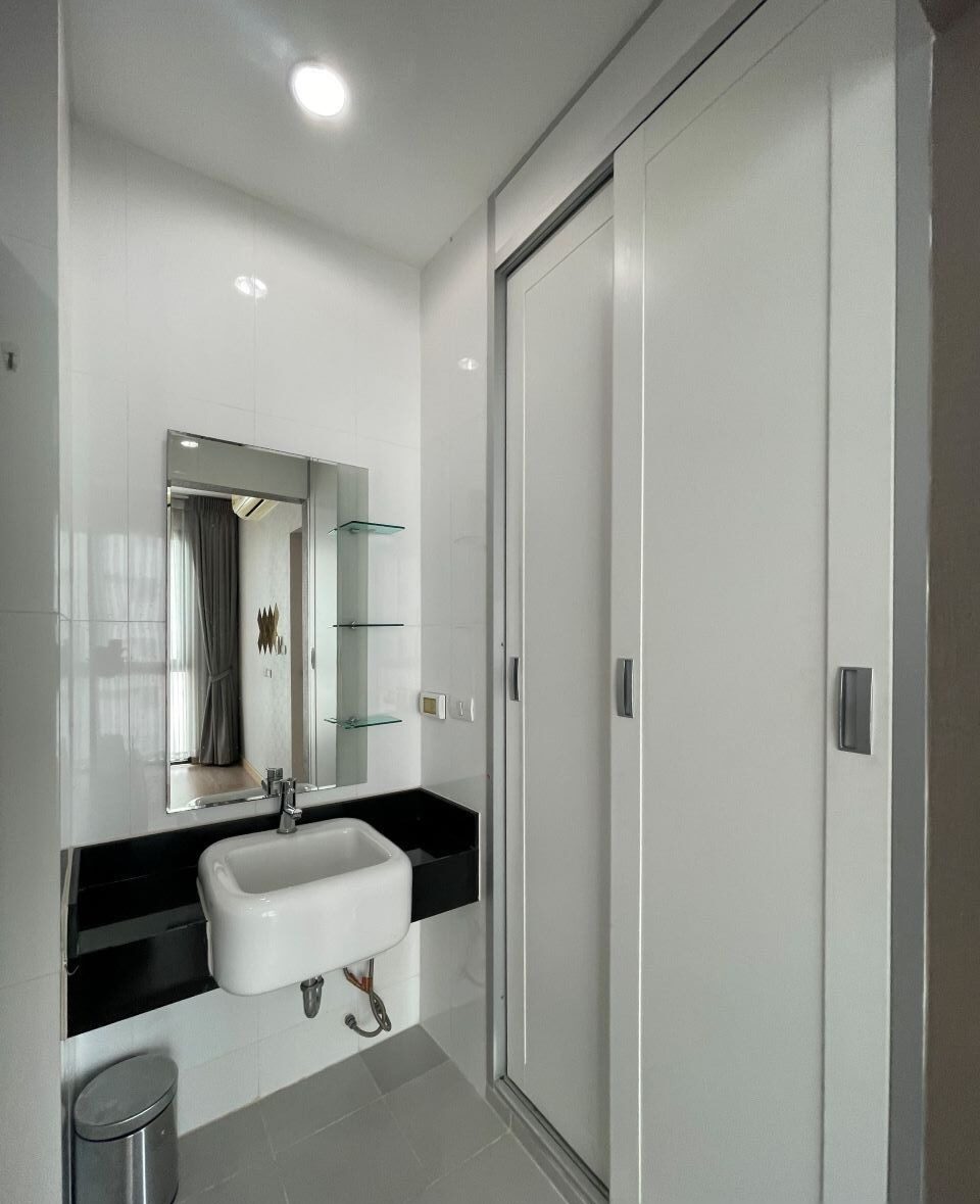 1 Bedroom Condo for rent at Astro Chaeng Wattana — photo 5