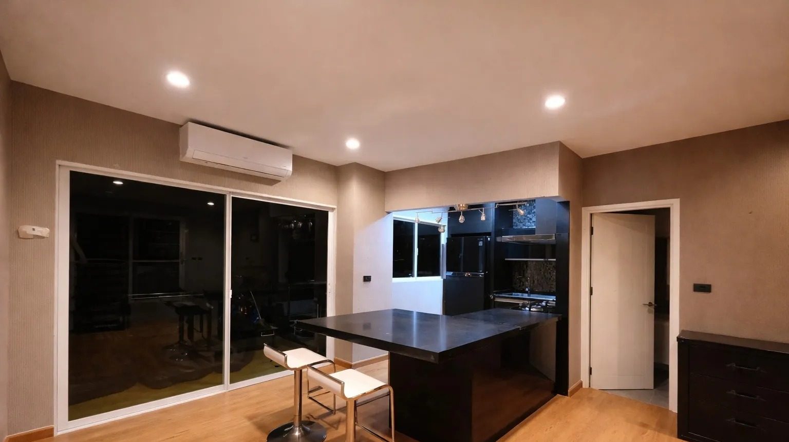 3 Bedroom Townhouse for rent at Patio Chaengwattana — photo 5