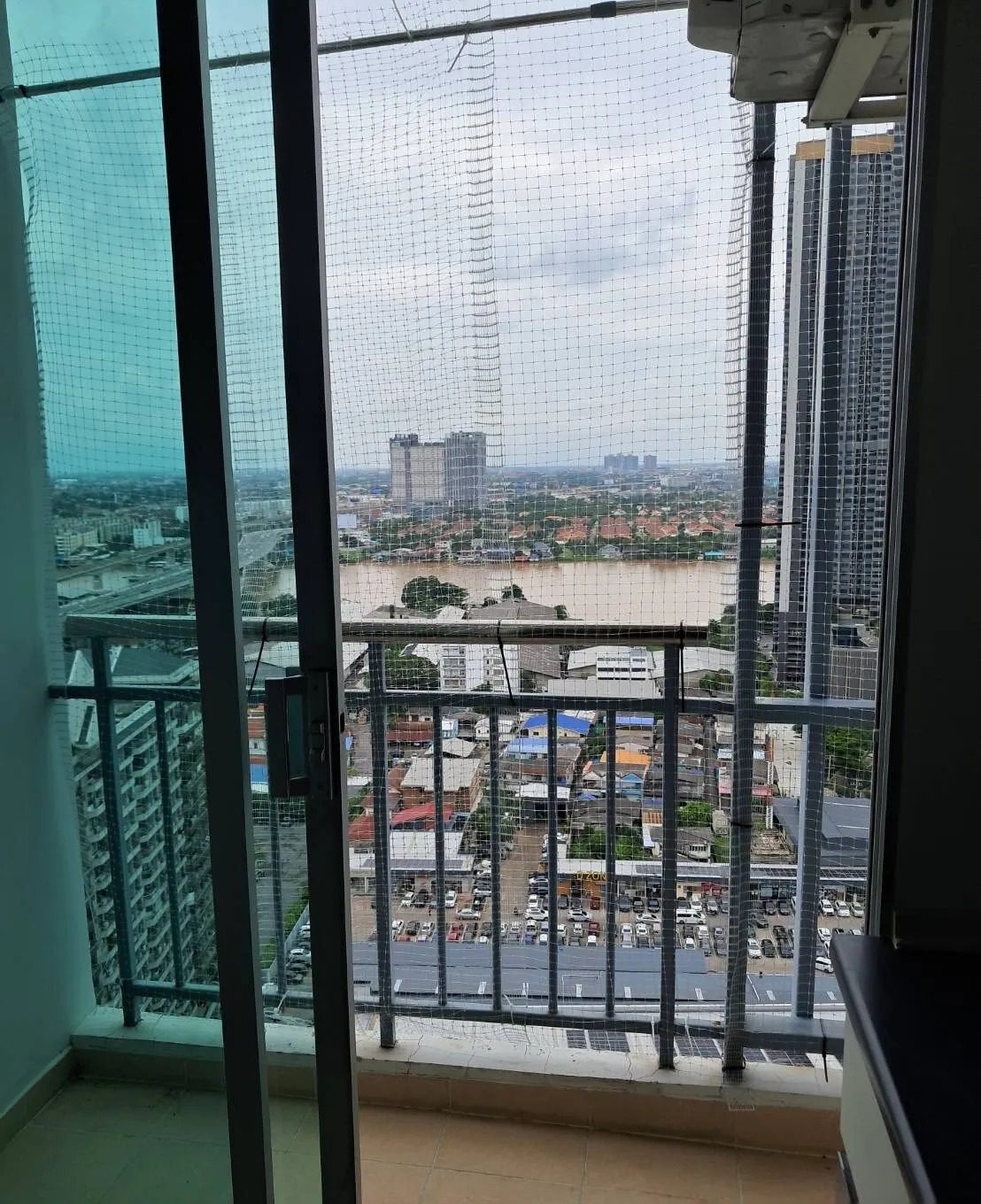 Studio Condo for rent at Supalai City Resort Phranangklao Station-Chao Phraya — photo 1