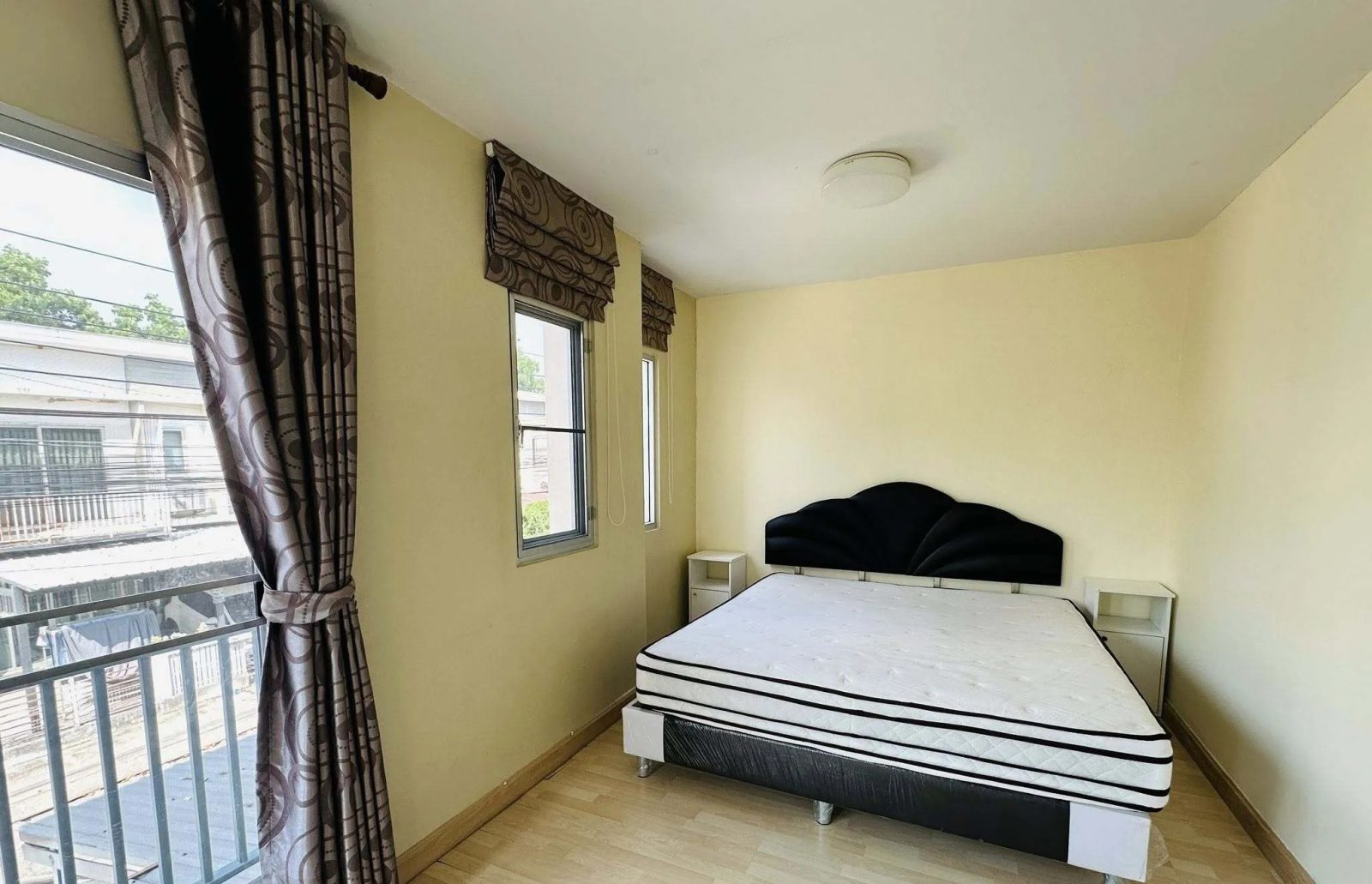 3 Bedroom Townhouse for rent at The Connect Chaeng Watthana 1 — photo 3
