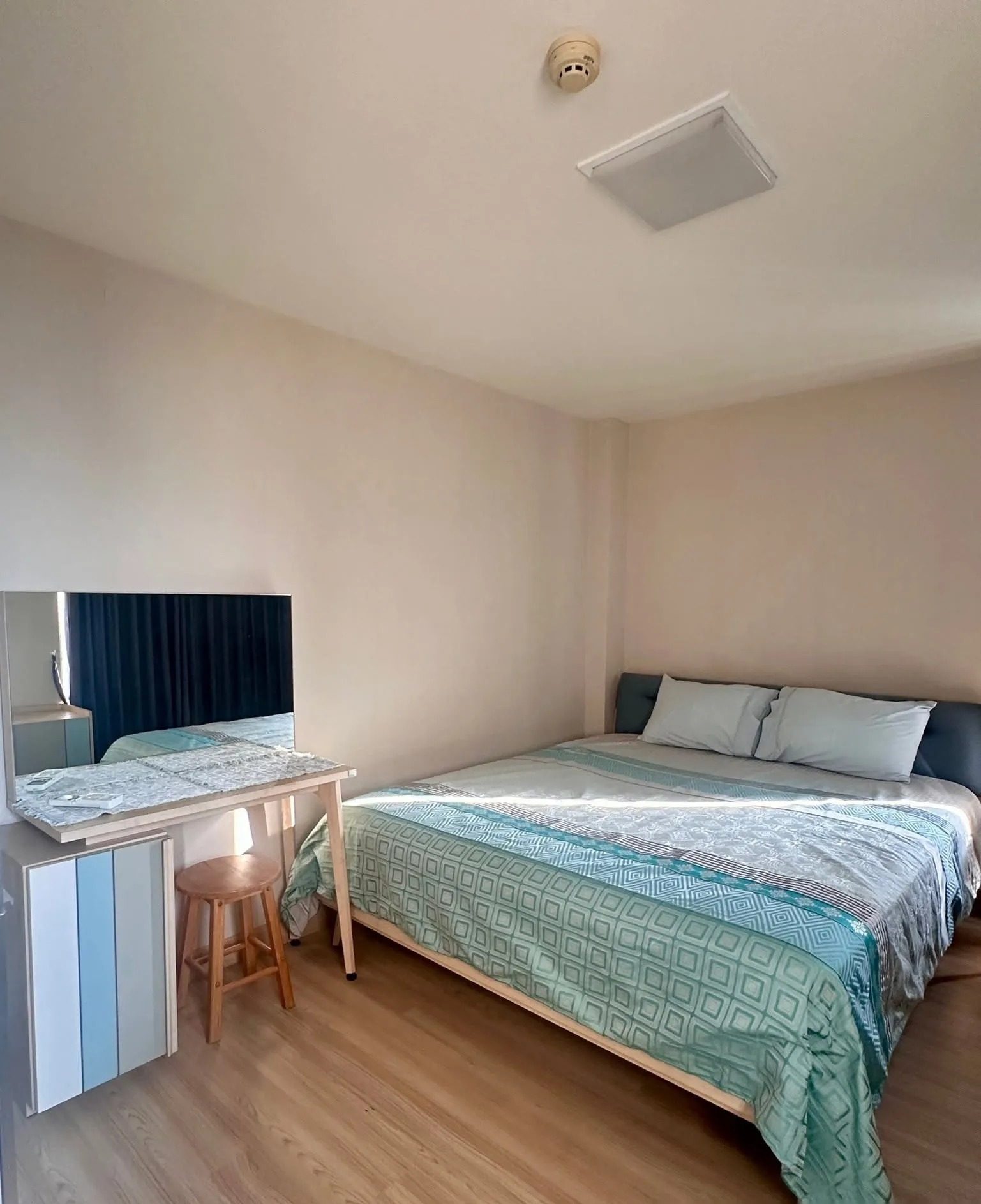 1 Bedroom Condo for rent at M Society