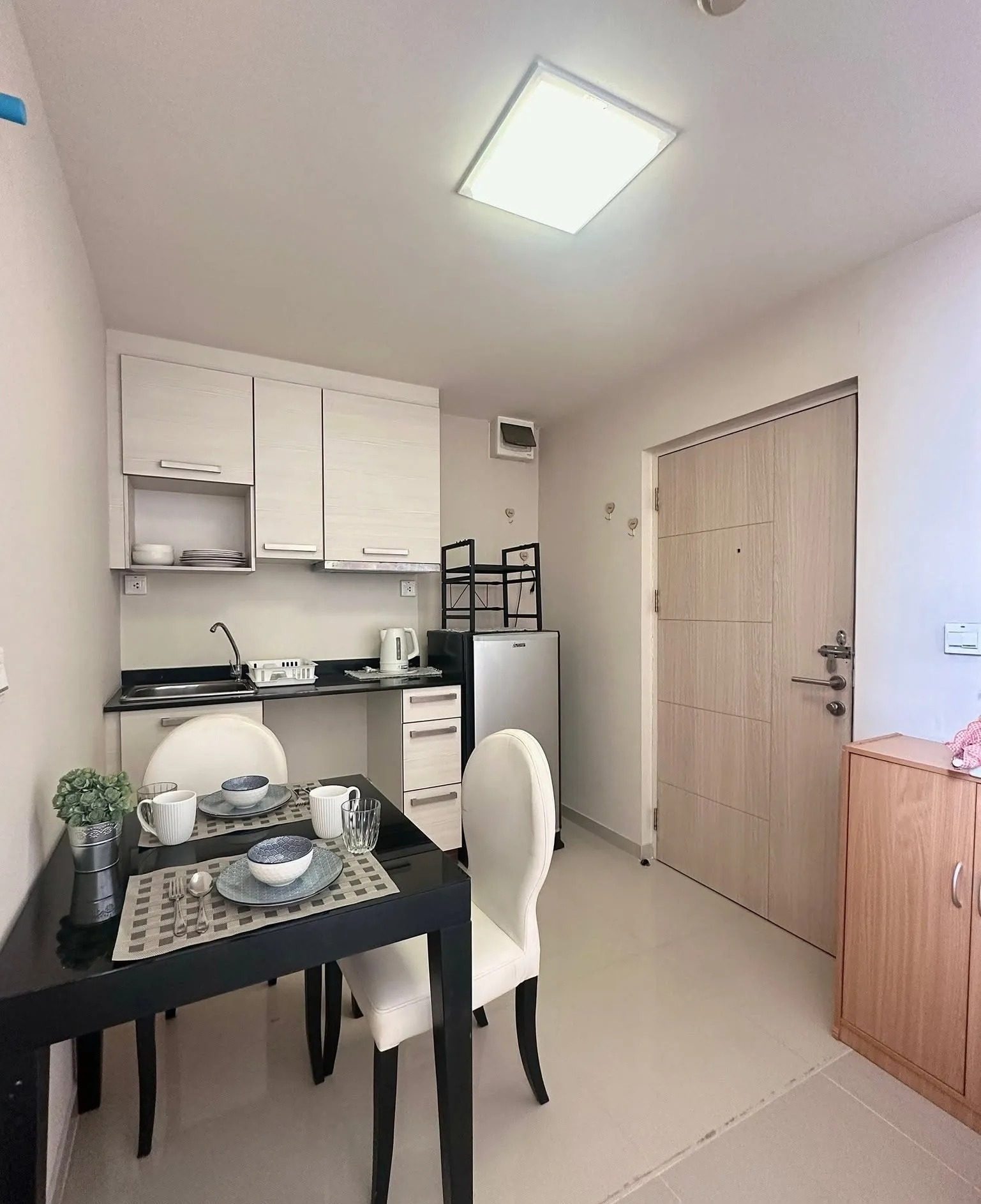 1 Bedroom Condo for rent at M Society — photo 4