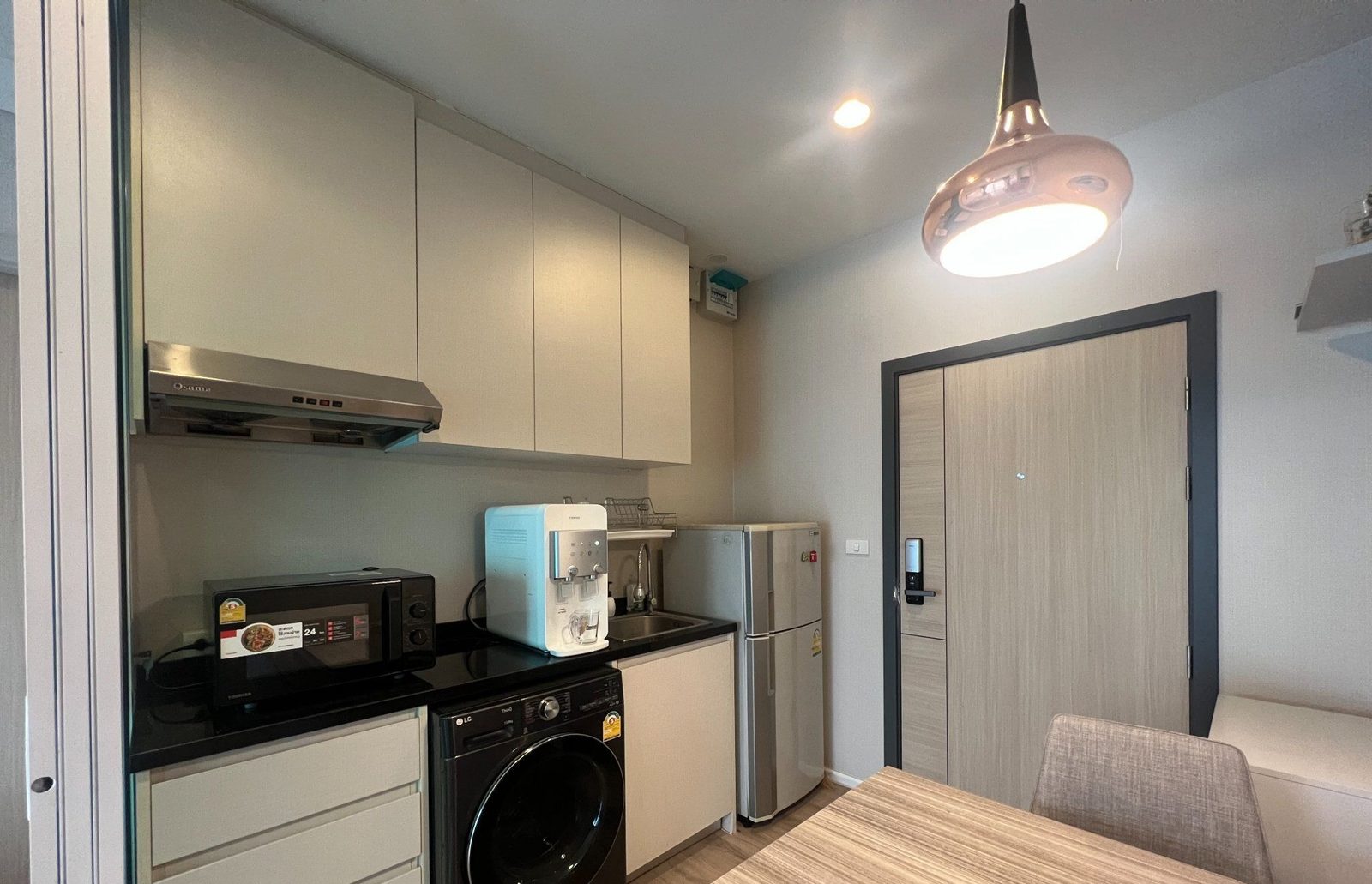 1 Bedroom Condo for rent at Amber By Eastern Star — photo 3