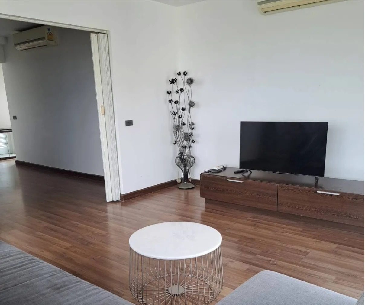 2 Bedroom Condo for rent at Lakeview Condominiums Geneva 1