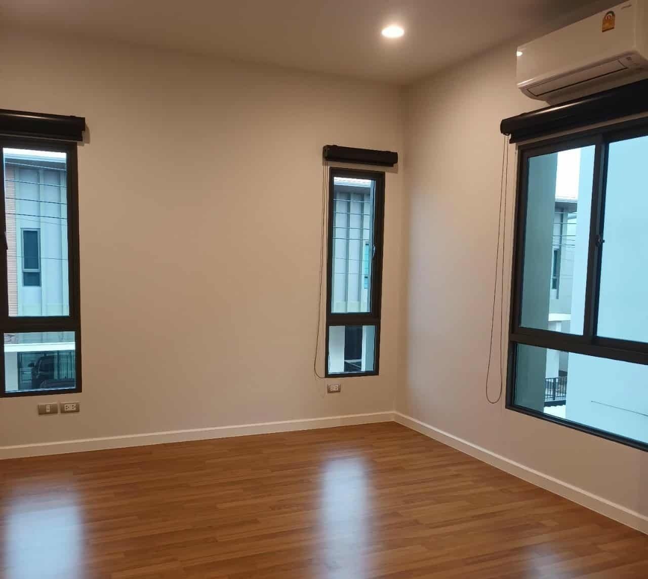 3 Bedroom Townhouse for rent at Anabuki Thanahabitat Maha Chesadabodin Bridge — photo 5