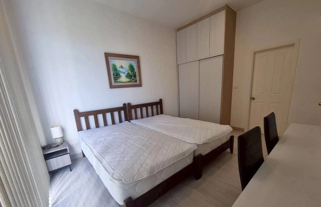 1 Bedroom Condo for rent at Manor Sanambinnam