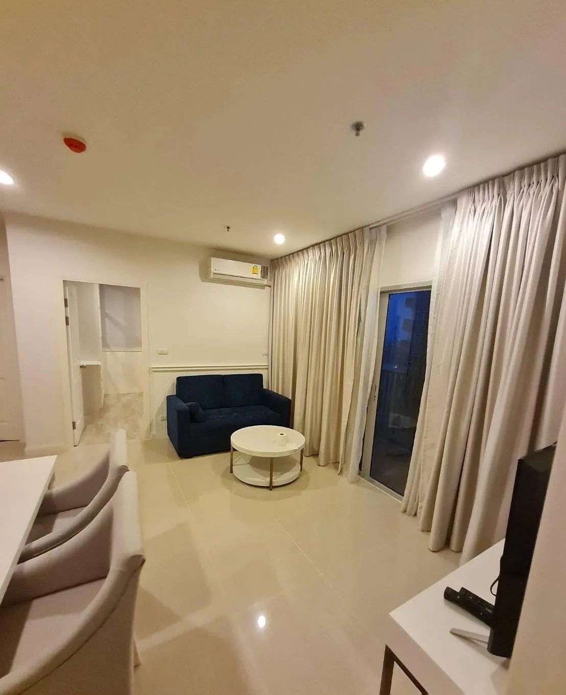 2 Bedroom Condo for rent at Manor Sanambinnam — photo 1