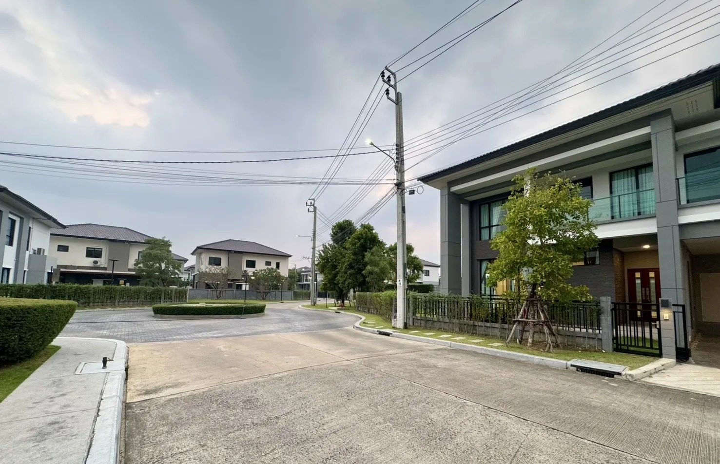 6 Bedroom House for rent at The City Ratchaphruek-Pinklao — photo 2
