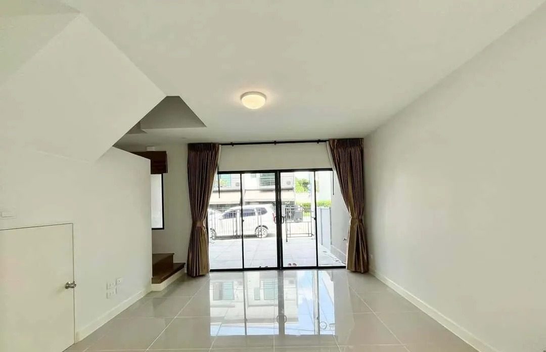 3 Bedroom Townhouse for rent at Baan Klang Muang Ratchaphruek-Rama 5 — photo 3