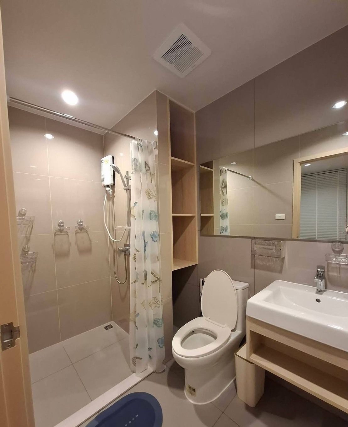 1 Bedroom Condo for rent at Nue Noble Ngamwongwan — photo 4