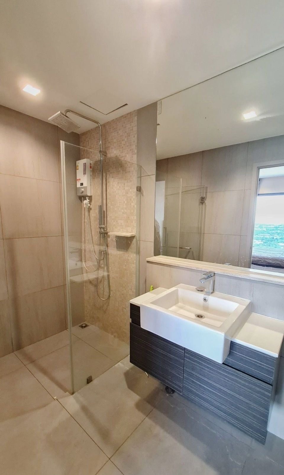 2 Bedroom Condo for rent at The Politan Rive — photo 2