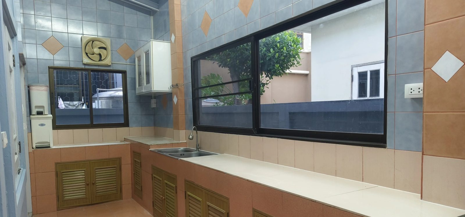 4 Bedroom House for rent at Perfect Place Rattanathibet-Saima — photo 5