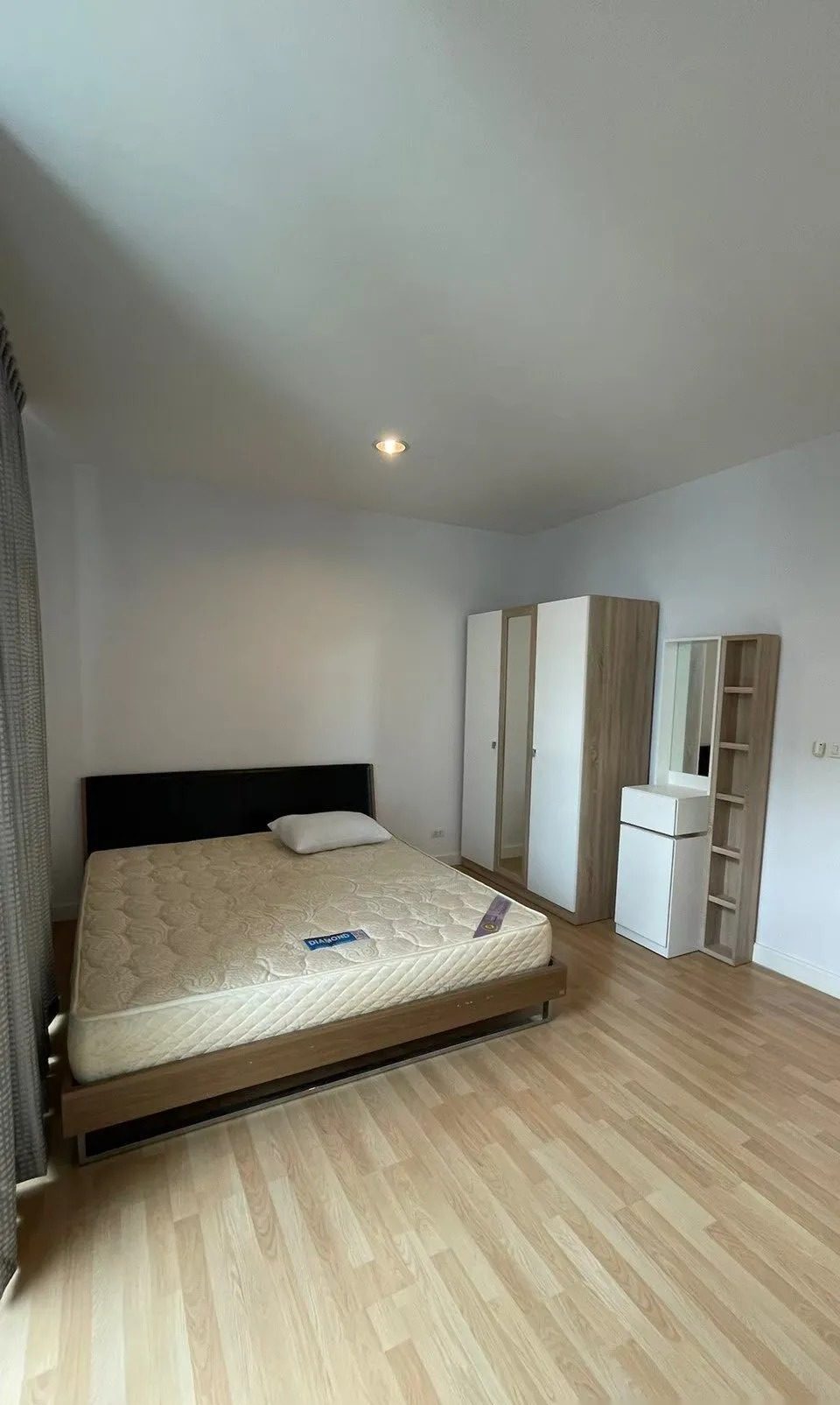 3 Bedroom Townhouse for rent at Flora Wongsawang — photo 4