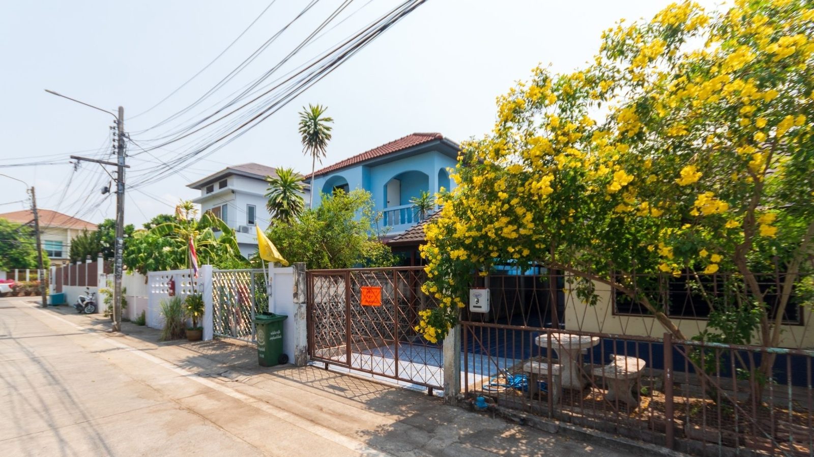 2 Bedroom House for rent at Prachaniwet 3 — photo 2
