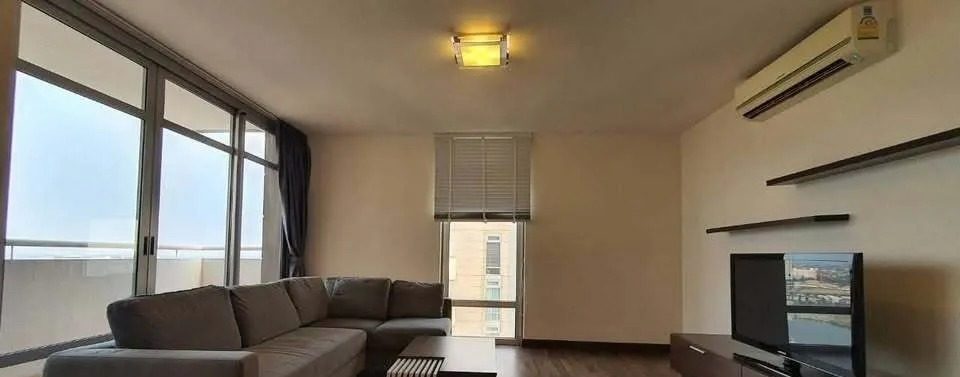 2 Bedroom Condo for rent at Lakeview Condominiums Geneva 1 — photo 2