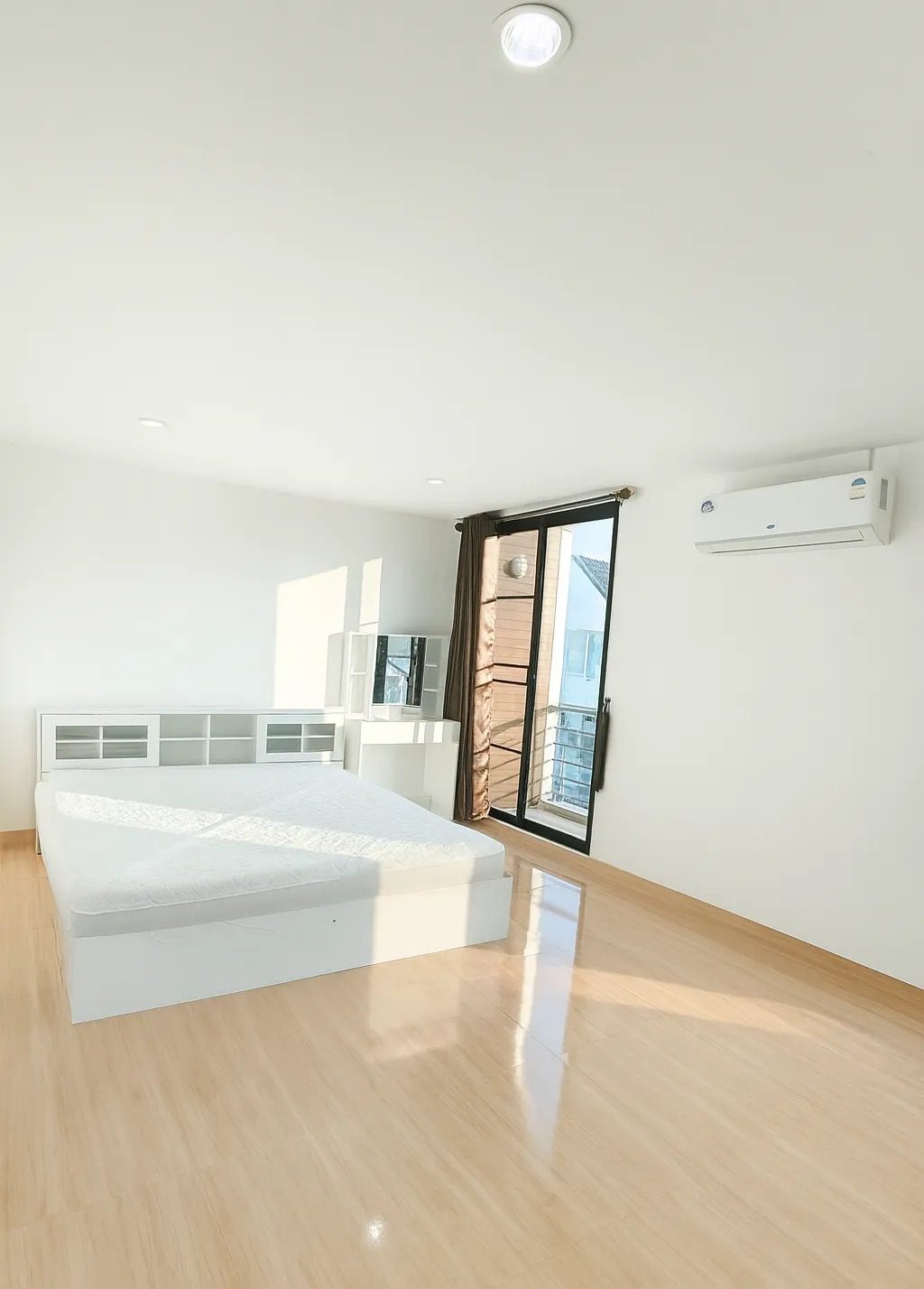 3 Bedroom Townhouse for rent at Baan Lookgolft Premium — photo 1