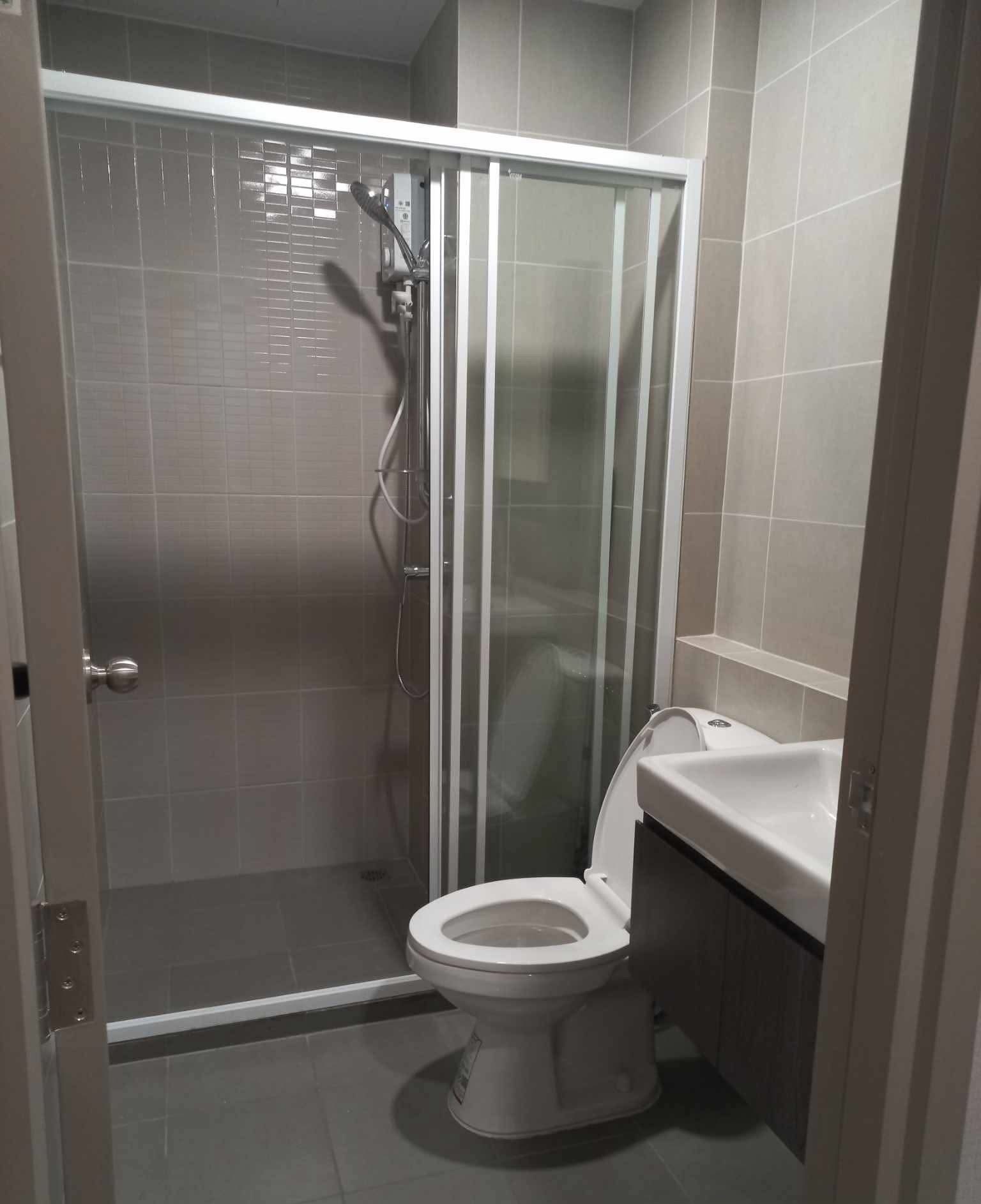1 Bedroom Condo for rent at Aspire Rattanathibet Weston — photo 4