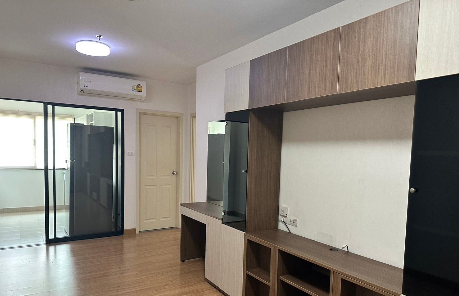 Studio Condo for rent at Supalai Loft Chaeng Wattana — photo 2