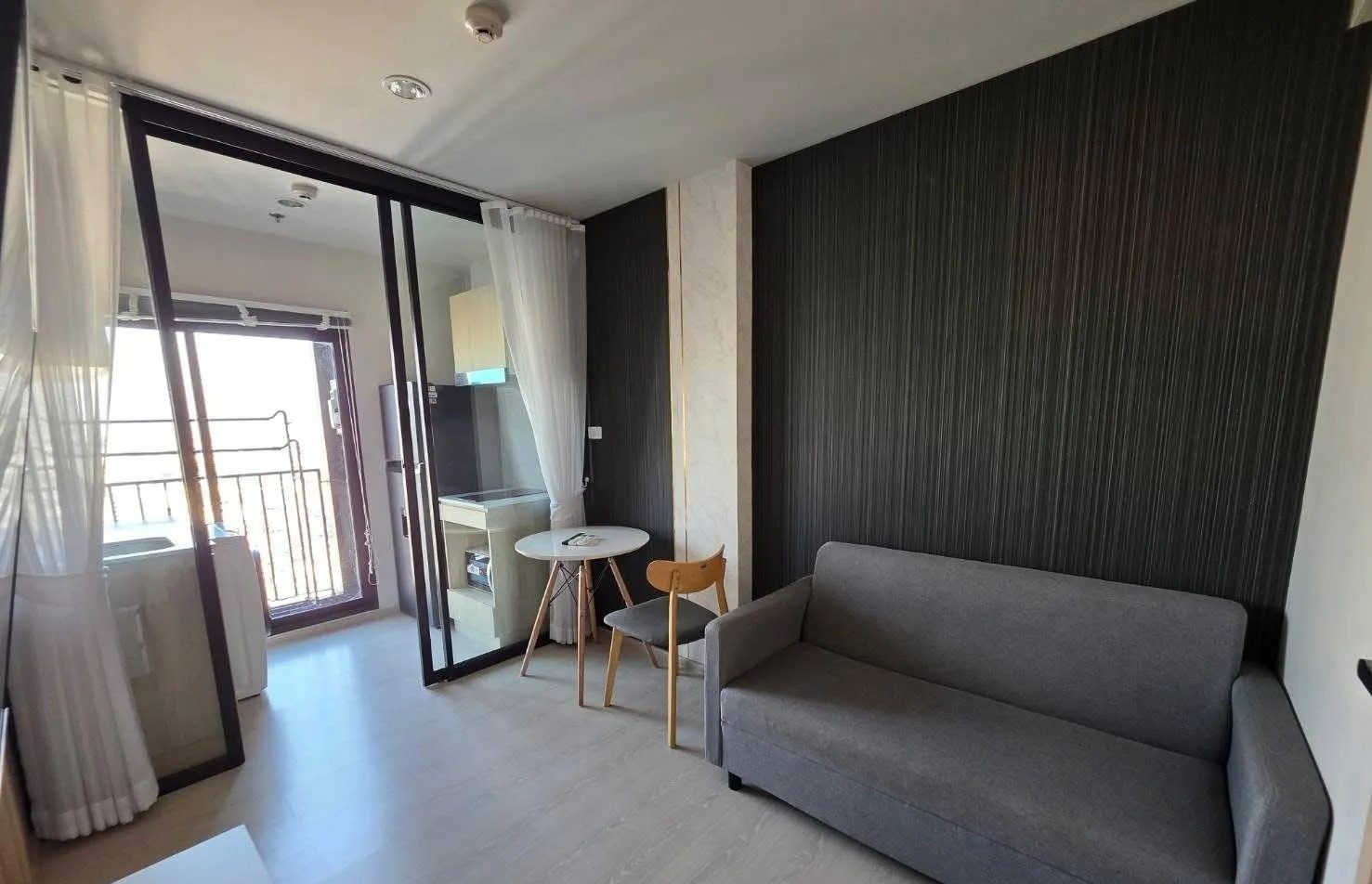 1 Bedroom Condo for rent at Nue Noble Ngamwongwan — photo 2
