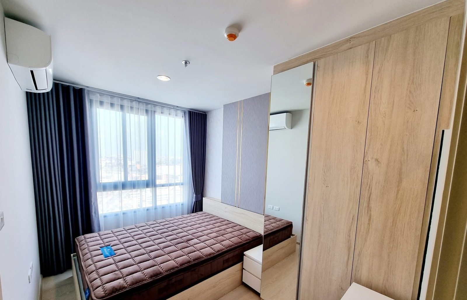 1 Bedroom Condo for rent at Nue Noble Ngamwongwan — photo 4